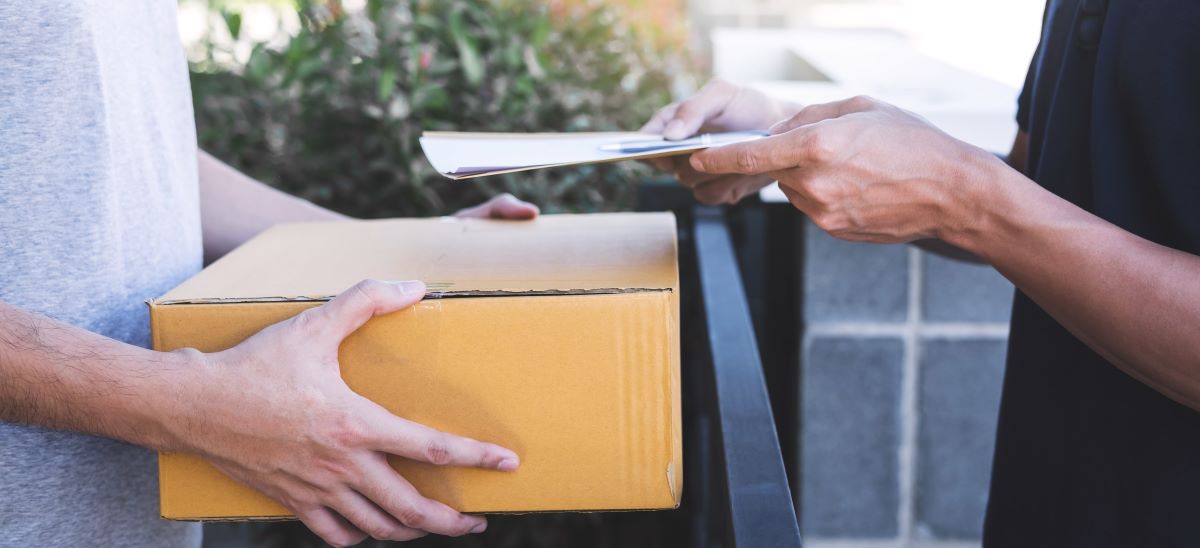 delivery mail man giving parcel box to recipient 2024 10 18 06 23 11 utc